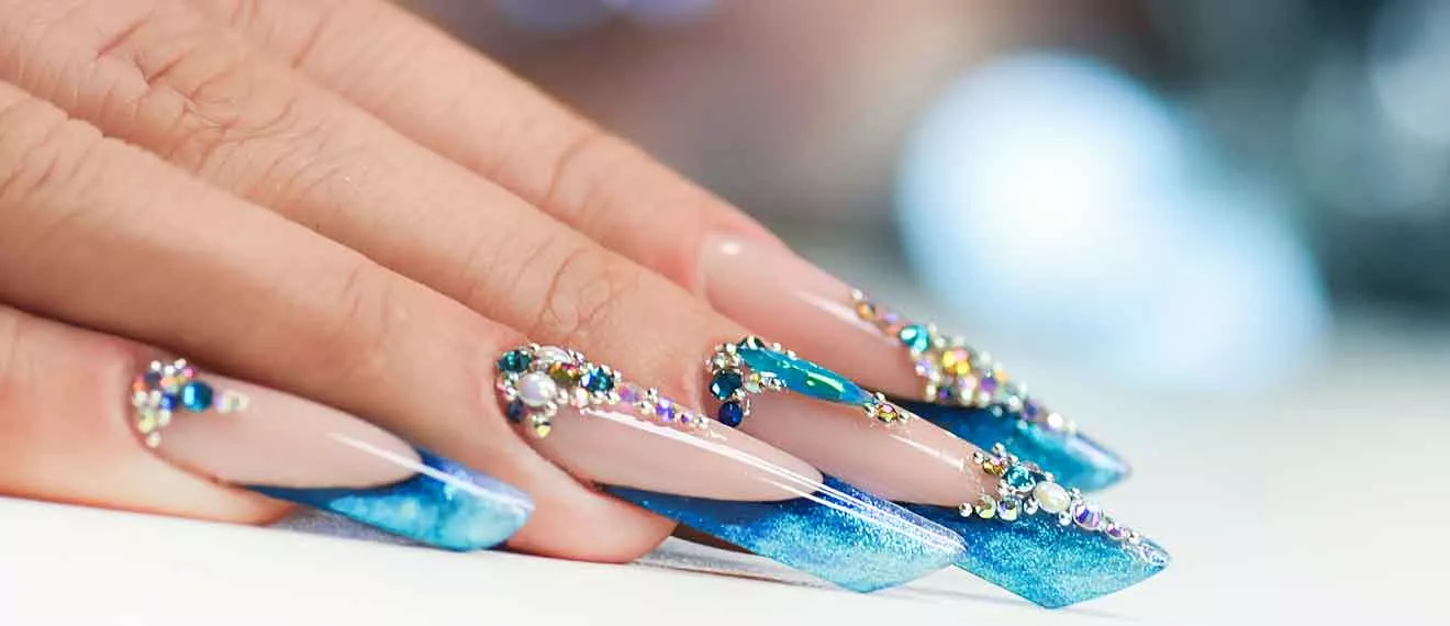 3D White Flower Nail Charm Set, Glitter Pearl Nail Art Metallic Golden  Caviar Beads Glitter Design, Acrylic Nail Art Stud Women DIY Ladies  Manicures